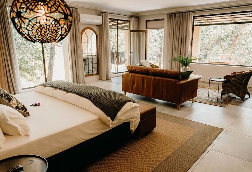 ホテル Bambuu Lakeside Lodge