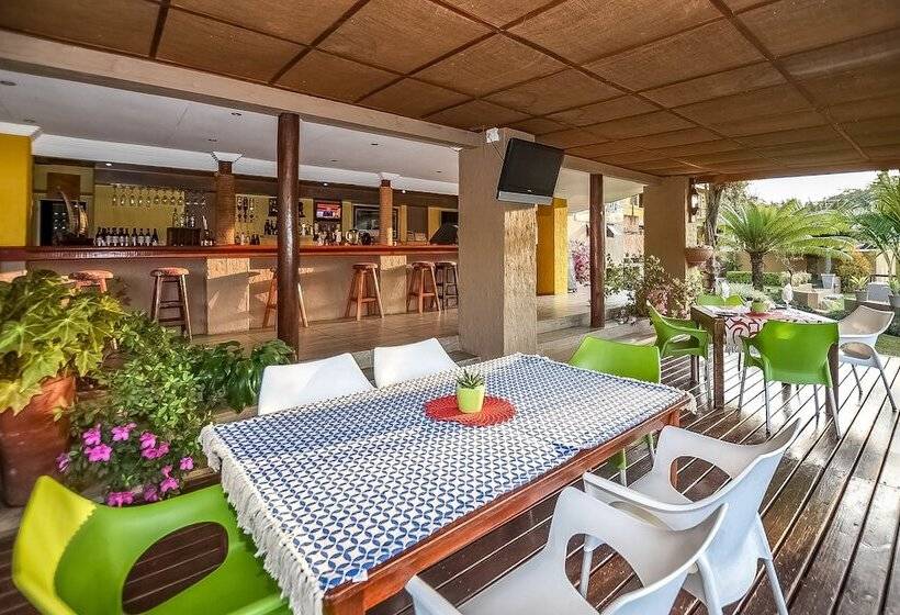 ホテル Bambuu Lakeside Lodge