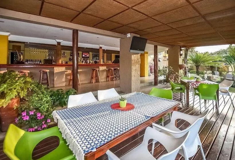 ホテル Bambuu Lakeside Lodge
