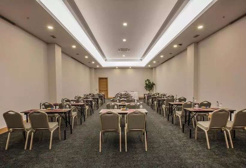 Hotelli Korumar Ephesus Beach & Spa Resort - Ultra All Inclusive