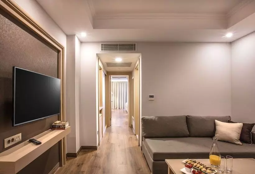 Hotelli Korumar Ephesus Beach & Spa Resort - Ultra All Inclusive