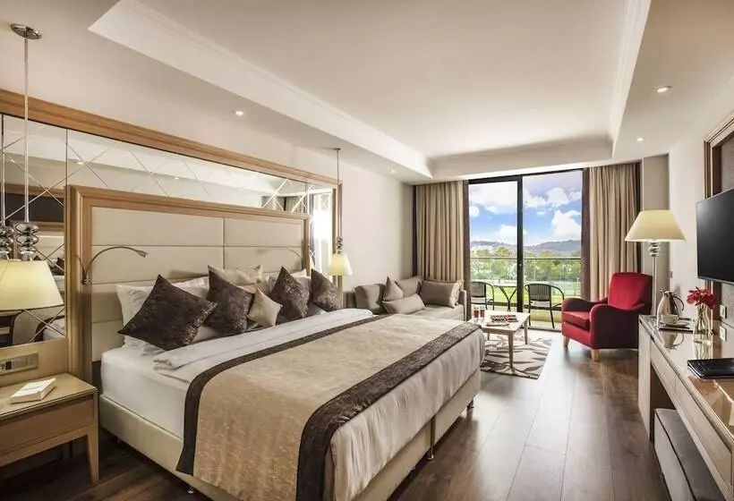 Hotelli Korumar Ephesus Beach & Spa Resort - Ultra All Inclusive