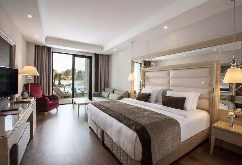 Hotelli Korumar Ephesus Beach & Spa Resort - Ultra All Inclusive