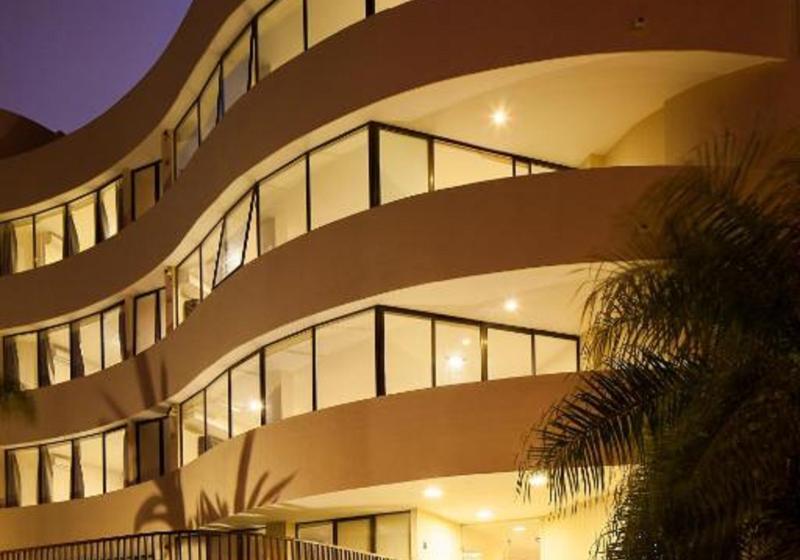 هتل Mai Suites Apart