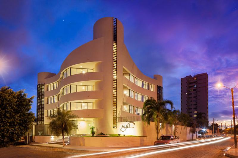 هتل Mai Suites Apart