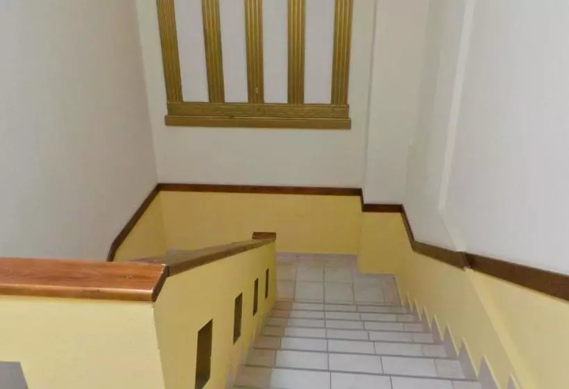 هتل Maria