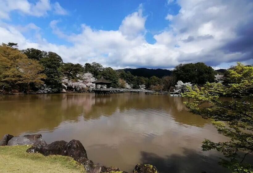 בית מלון כפרי Nara Visitor Center And Inn