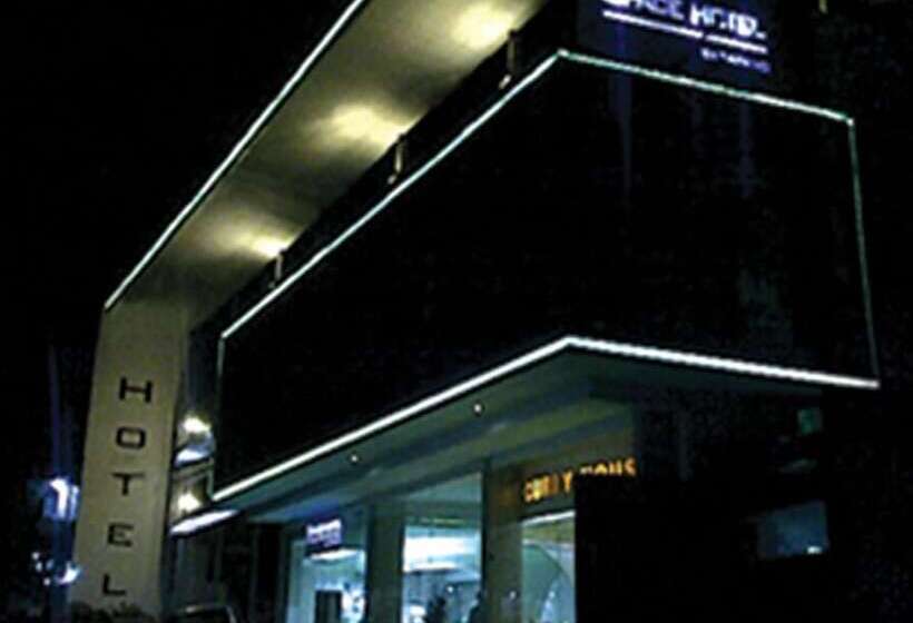 Space Hotel By Papaho