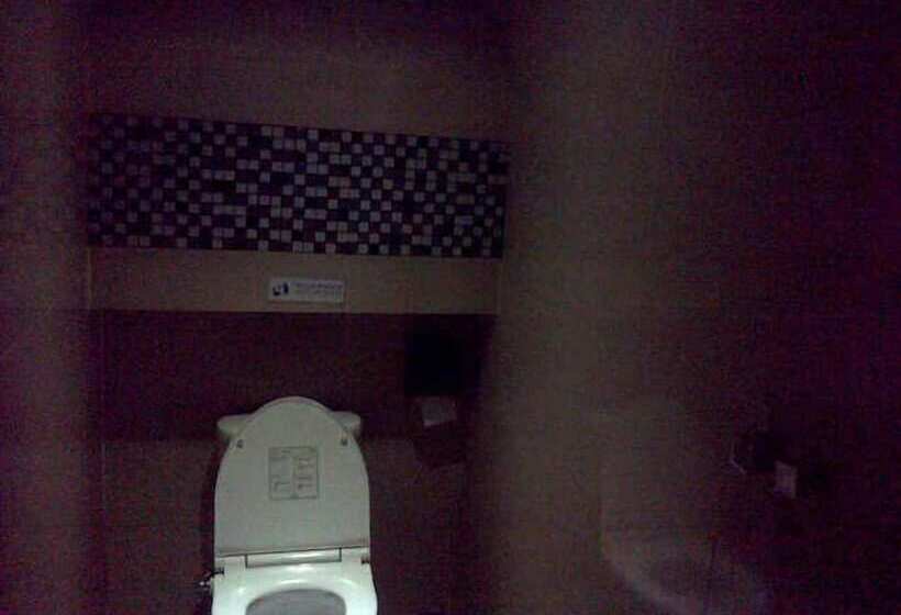 Space Hotel By Papaho