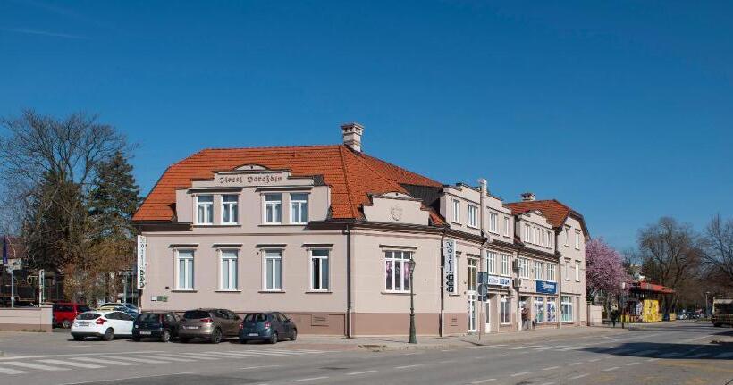 Отель Varazdin