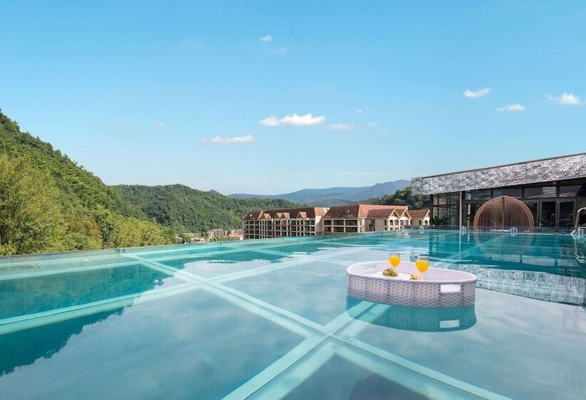 Otel Wyndham Garden Chengdu Huashuiwan