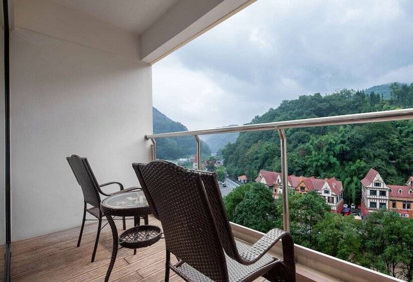 Otel Wyndham Garden Chengdu Huashuiwan