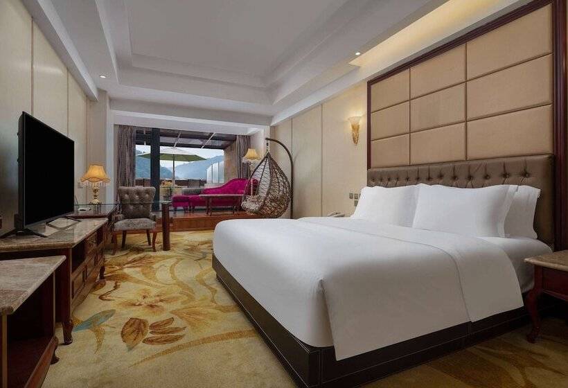 Otel Wyndham Garden Chengdu Huashuiwan