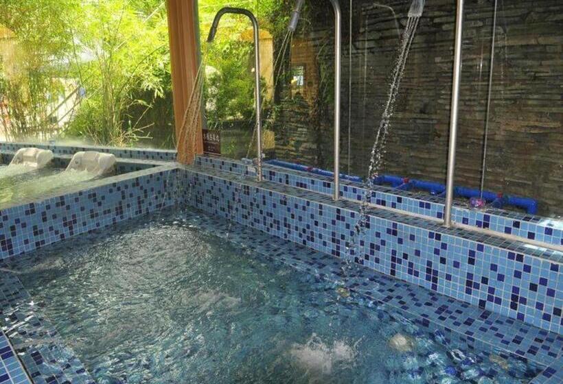 Otel Wyndham Garden Chengdu Huashuiwan