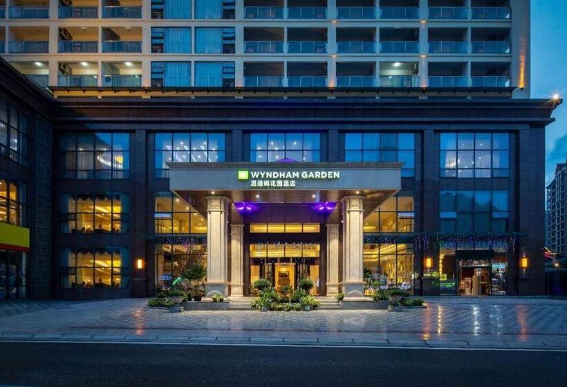 Otel Wyndham Garden Chengdu Huashuiwan