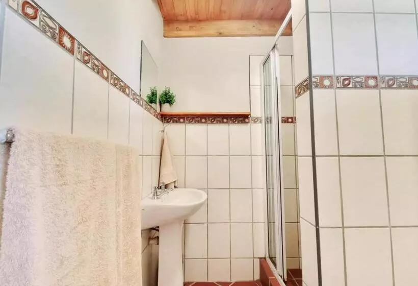 Kwetu Guest Farm