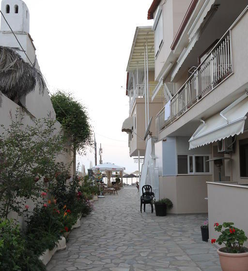 Meliton Inn Hotel & Suites By The Beach