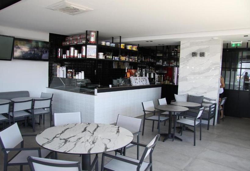 Meliton Inn Hotel & Suites By The Beach