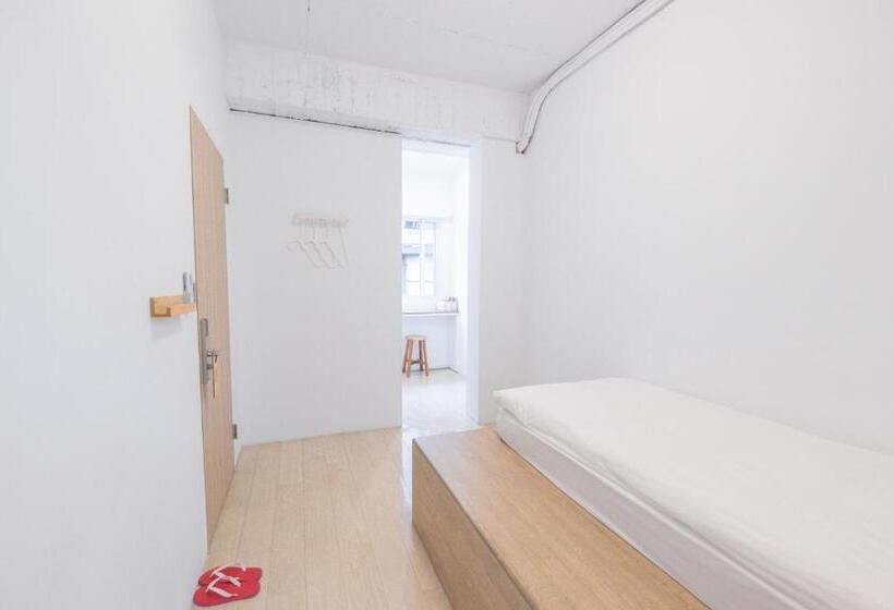 Owlstay Flip Flop Hostel Garden