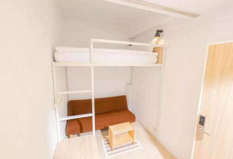 Owlstay Flip Flop Hostel Garden