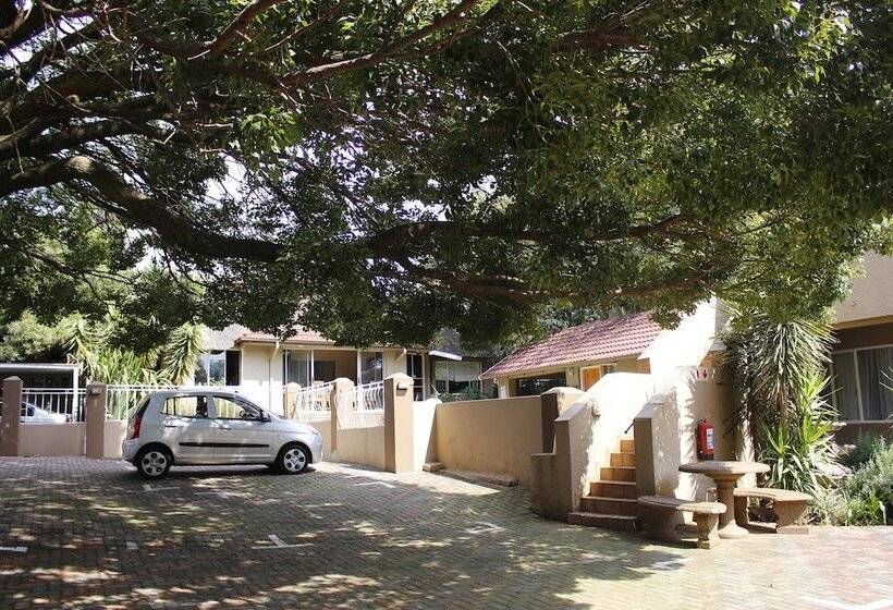 بنسيون African Sky Guest House