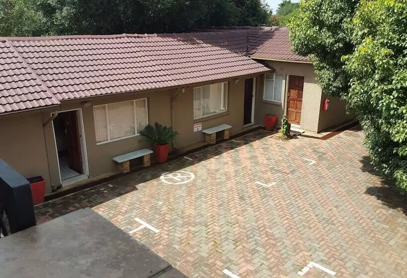 Majatalo African Sky Guest House