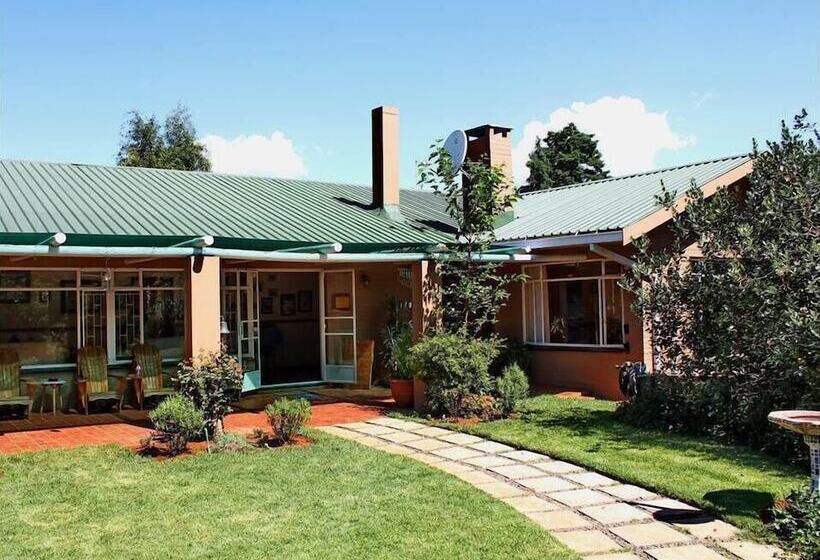 ペンション Sycamore Avenue Treehouses & Cottages Accommodation