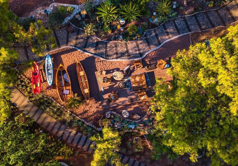 Отель Ada Capra