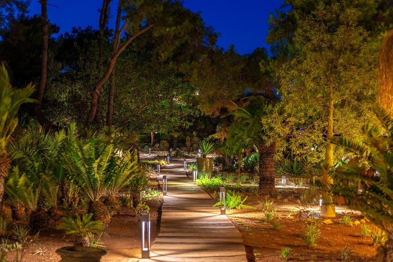 Отель Ada Capra