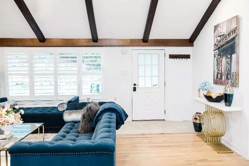 Hotelli Cowry Acres - The First House Villa