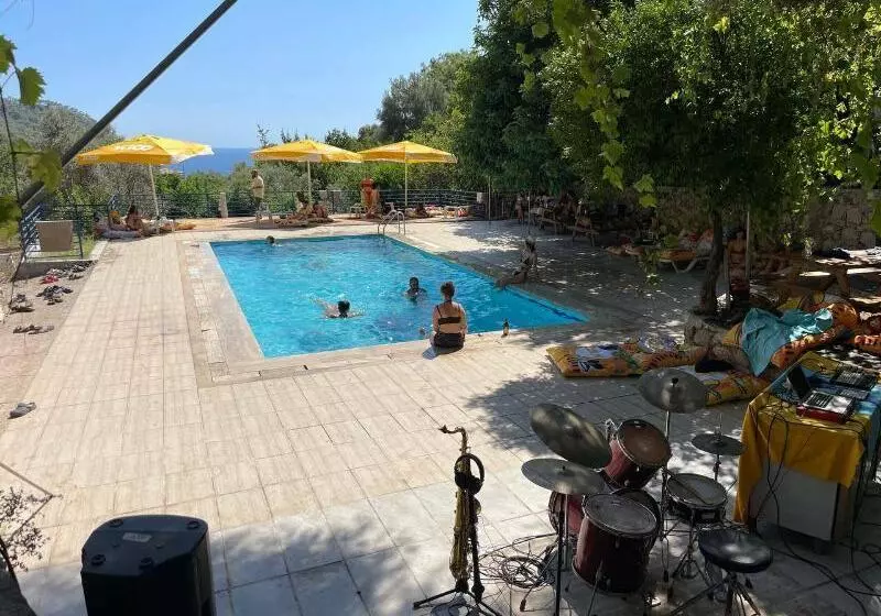 Hotelli Günes Holiday