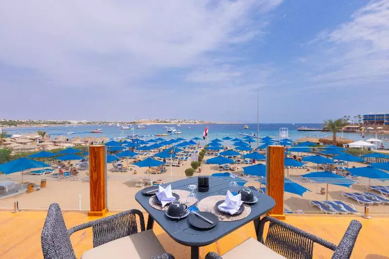 هتل Naama Bay Suites & Spa
