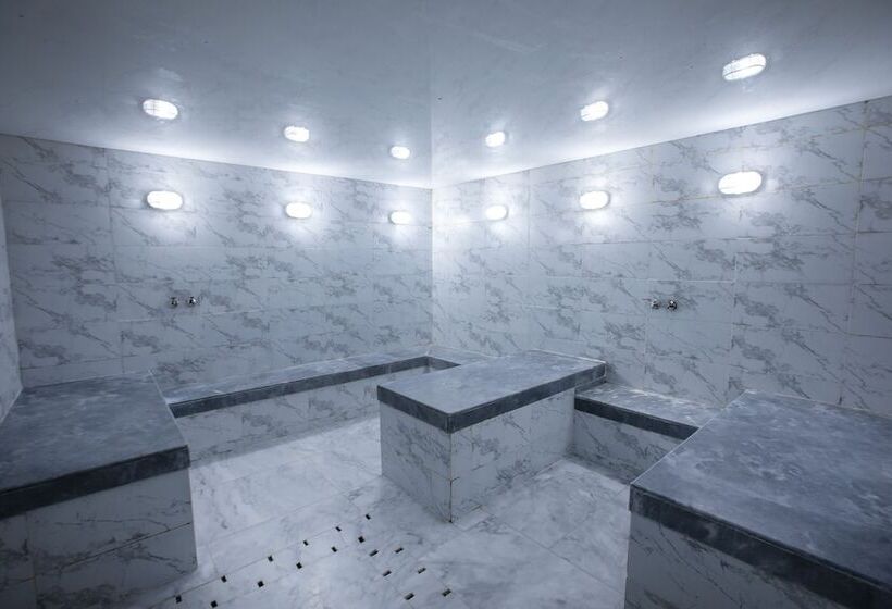 هتل Naama Bay Suites & Spa