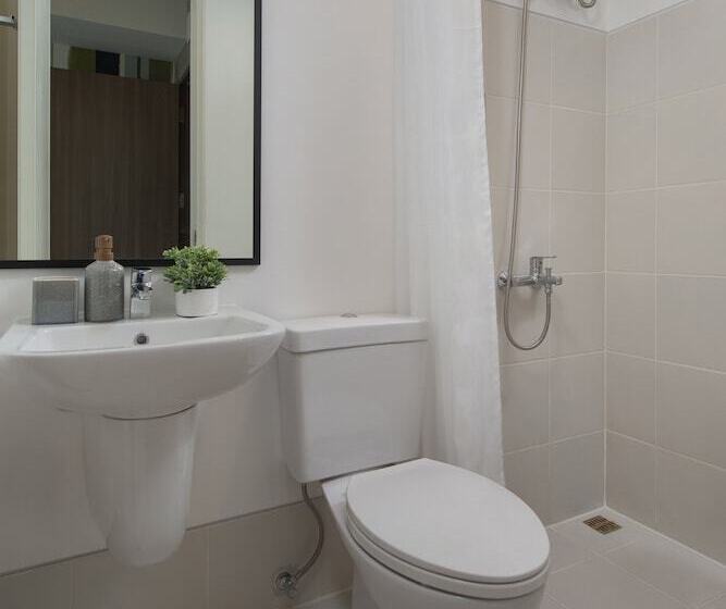 هتل The Suites At Torre Lorenzo Malate - Managed By The Ascott Limited