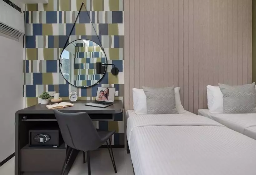 هتل The Suites At Torre Lorenzo Malate - Managed By The Ascott Limited