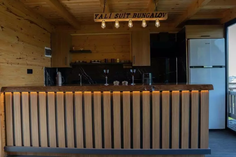 Hotelli Yali Suit Bungalov