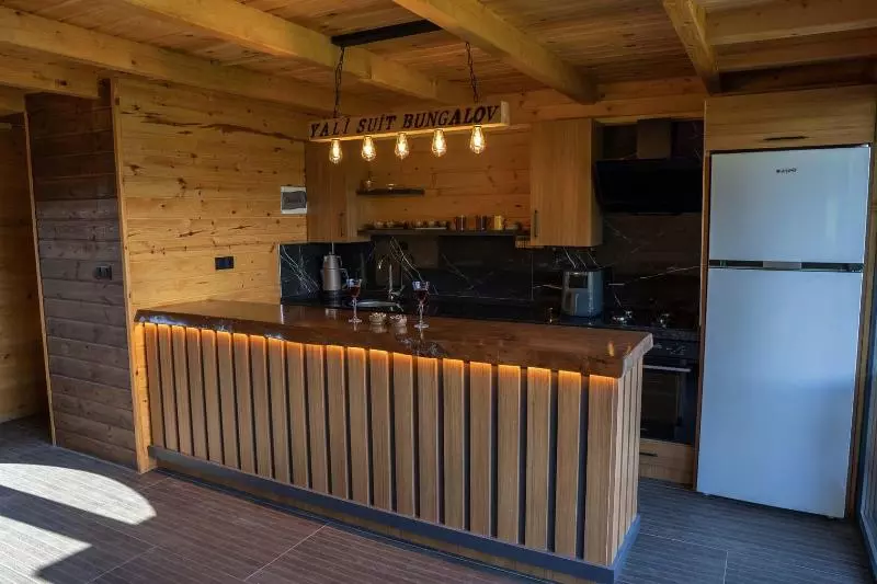 Hotelli Yali Suit Bungalov