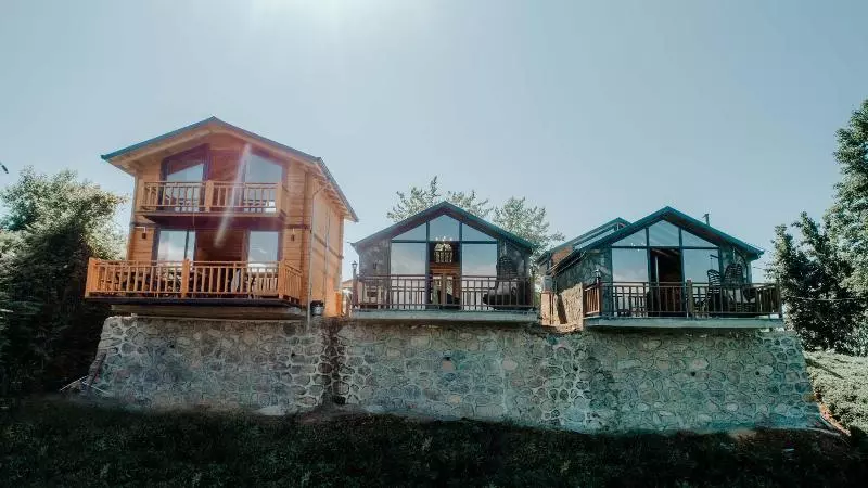 Hotelli Yali Suit Bungalov