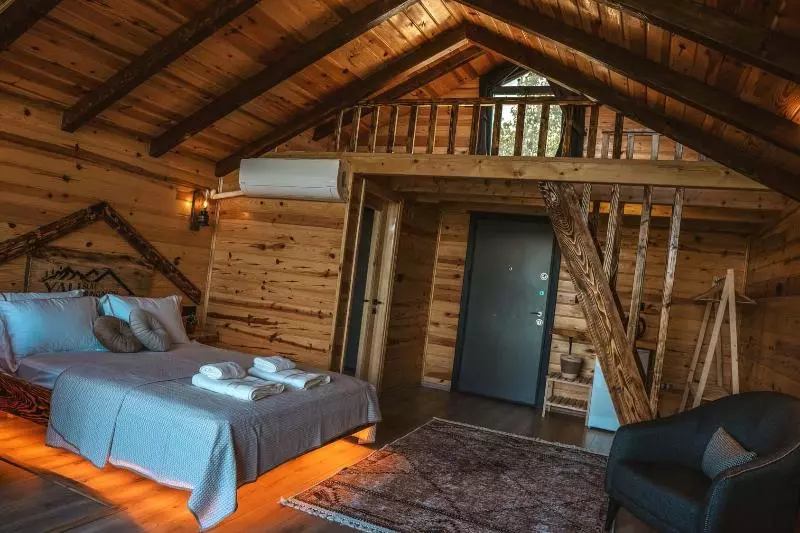 Hotelli Yali Suit Bungalov