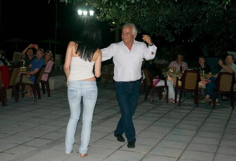 Ampavris Family Apartments