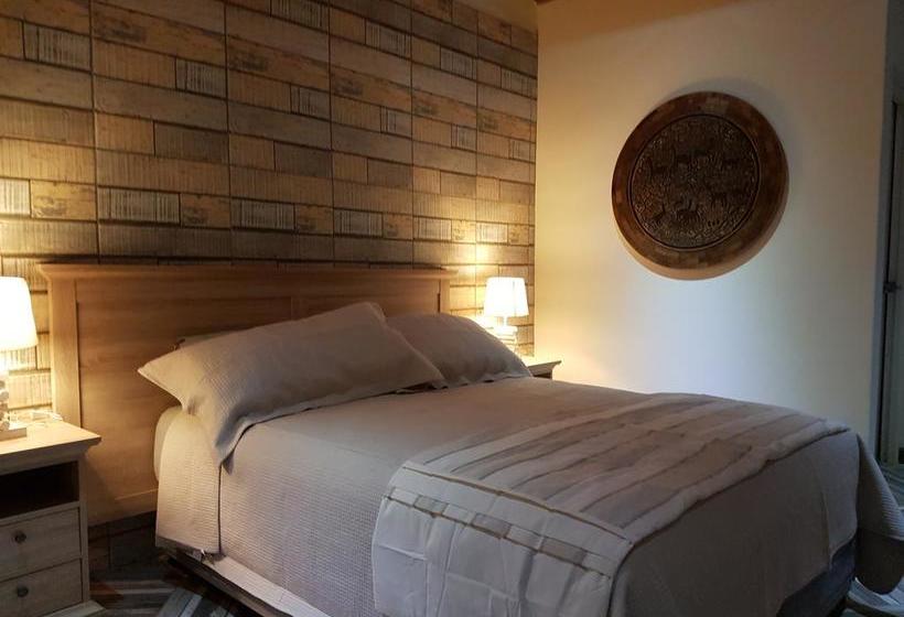 تختخواب و صبحانه Hard Road Atacama