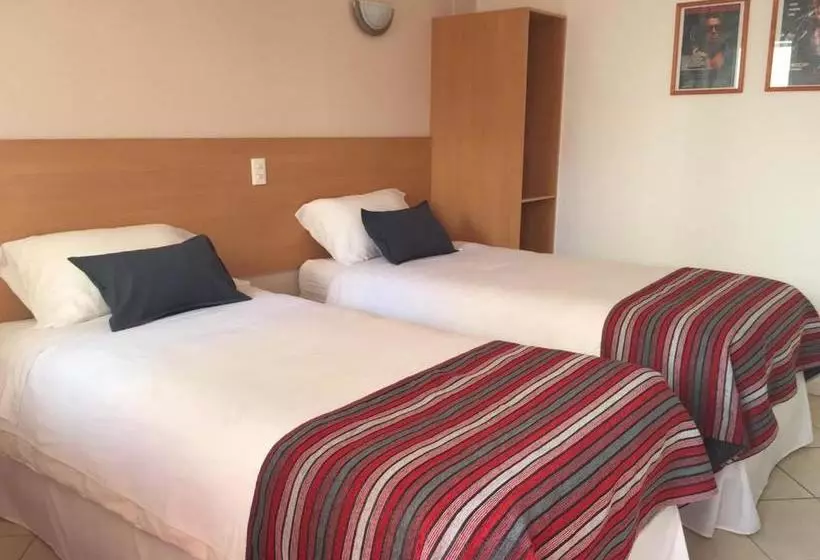Check In Hotel