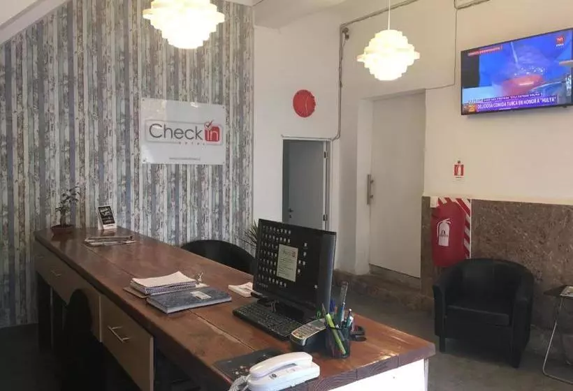 Check In Hotel