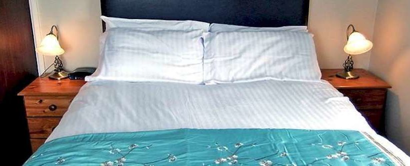 Cliff Court Apartments