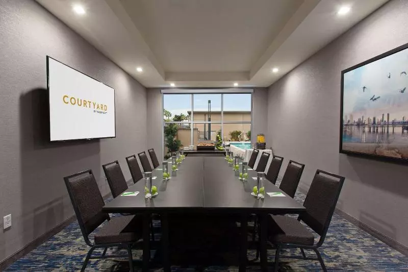 ホテル Courtyard By Marriott San Diego El Cajon