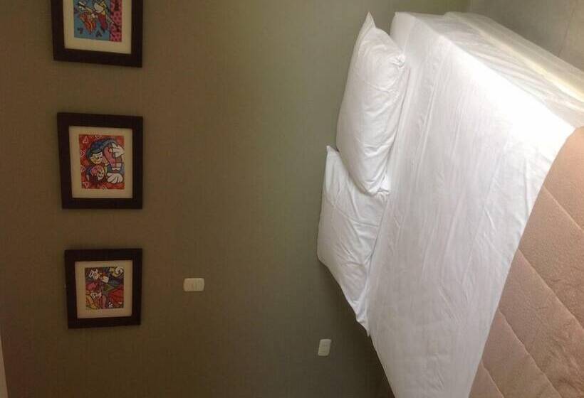 Отель Hospedaje Raymi