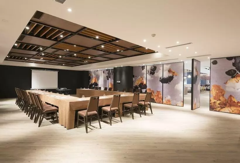 Hotelli Innside By Meliá Zhengzhou