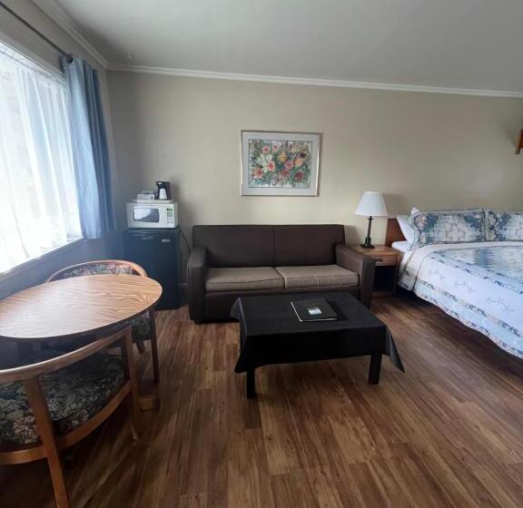 Отель Ocean Cove Lodge Bar & Grill