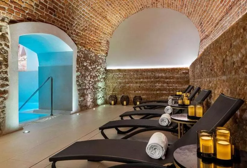 هتل Wyndham Grand Krakow Old Town