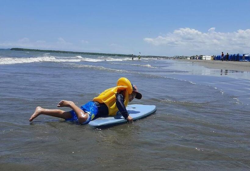 בית מלון כפרי Sunset Beach